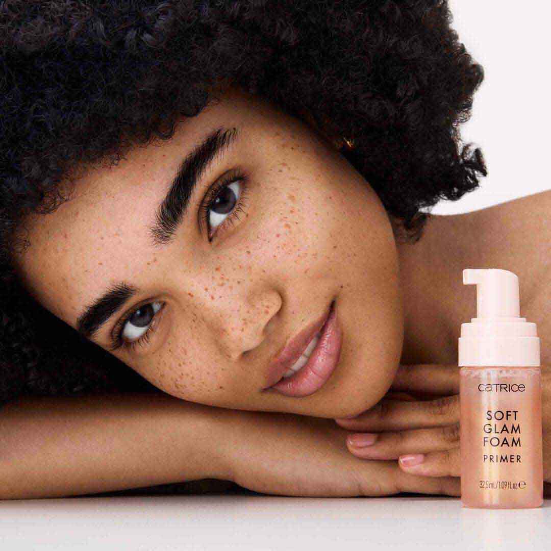 CATRICE  Primário em Espuma Soft Glam