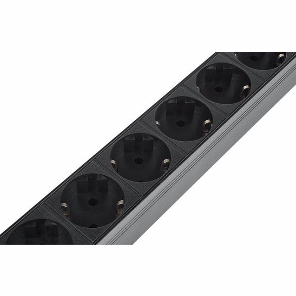 the t.racks Power 12 S IEC