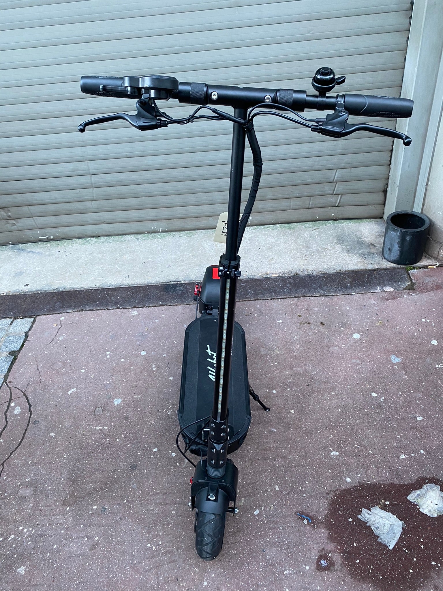Trottinette Electrique Weebot Leika - 10 Pouces ( 52V 18 Ah ) - Occasion