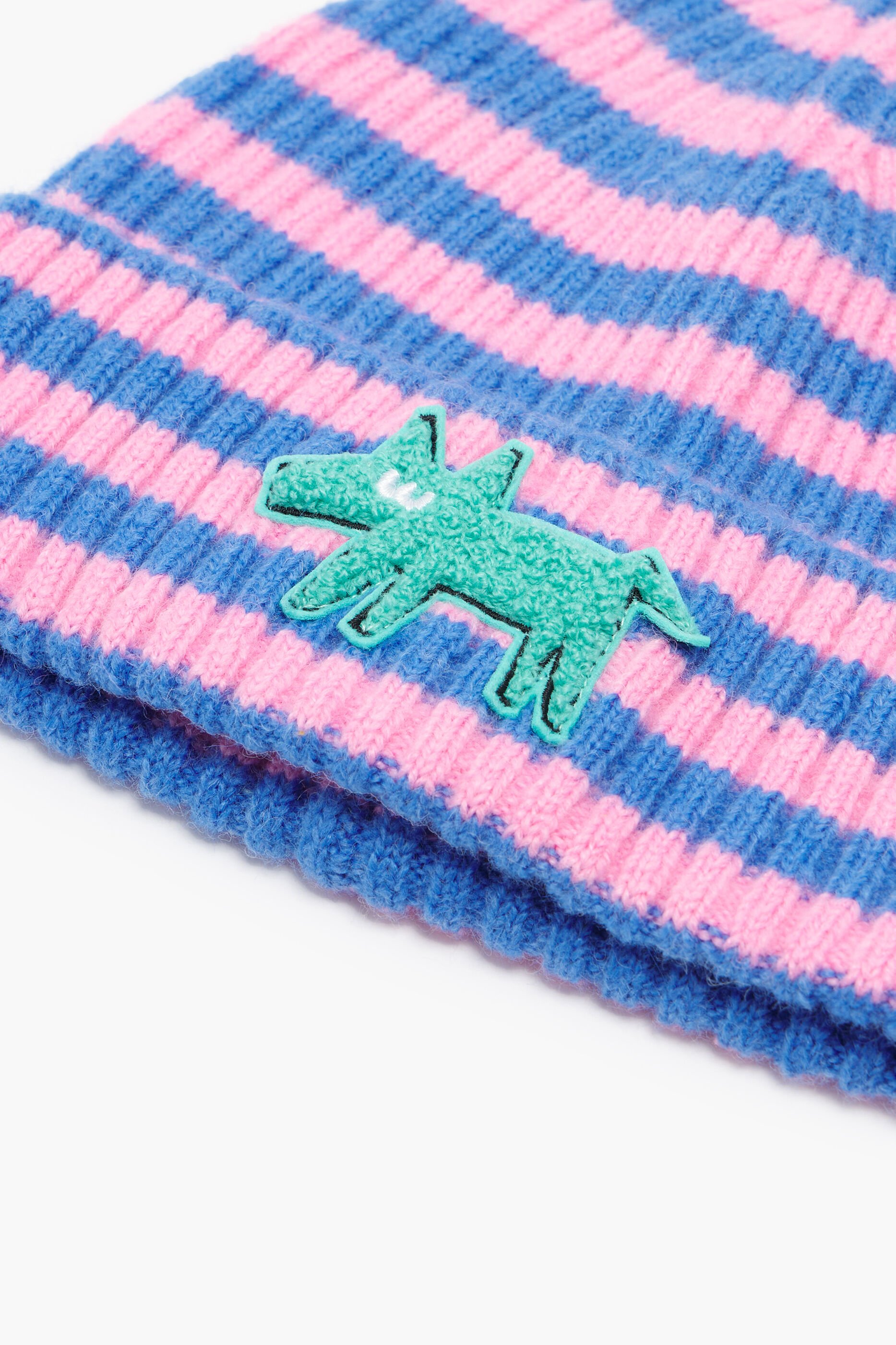 Gorro de tricô listrado rosa