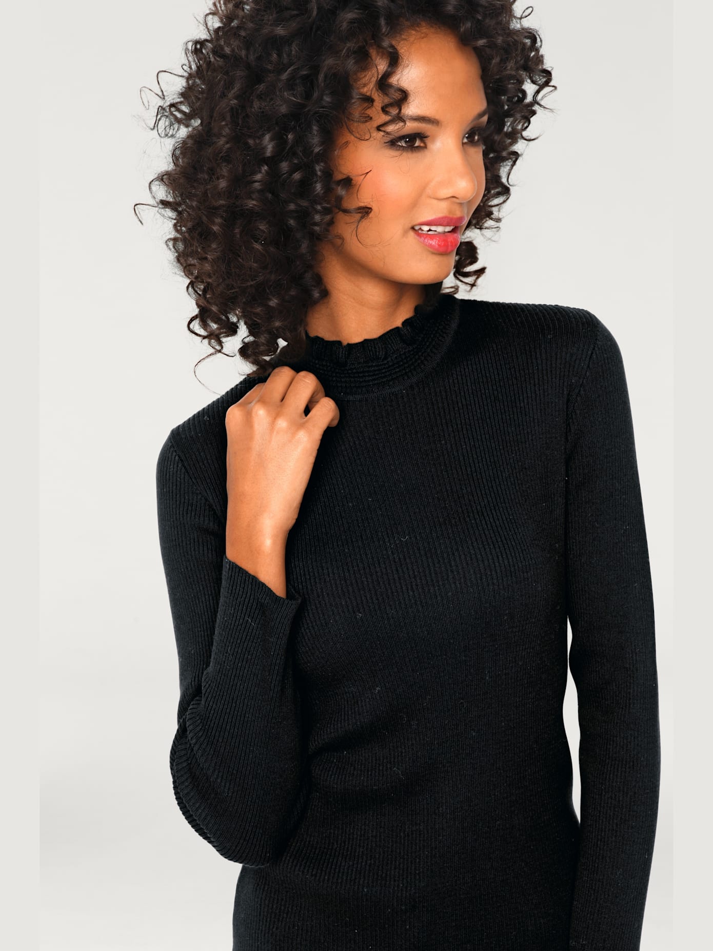 Pull col montant look tendance