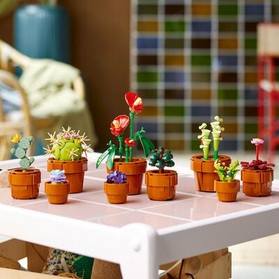 LEGO Icons 10329 Miniatyrplanter