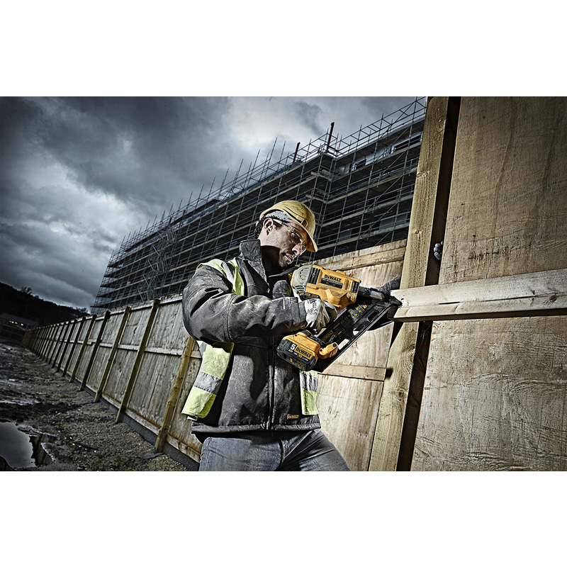 DeWALT DCN692P2-QW 18V XR stripnageltacker 18V Li-ion