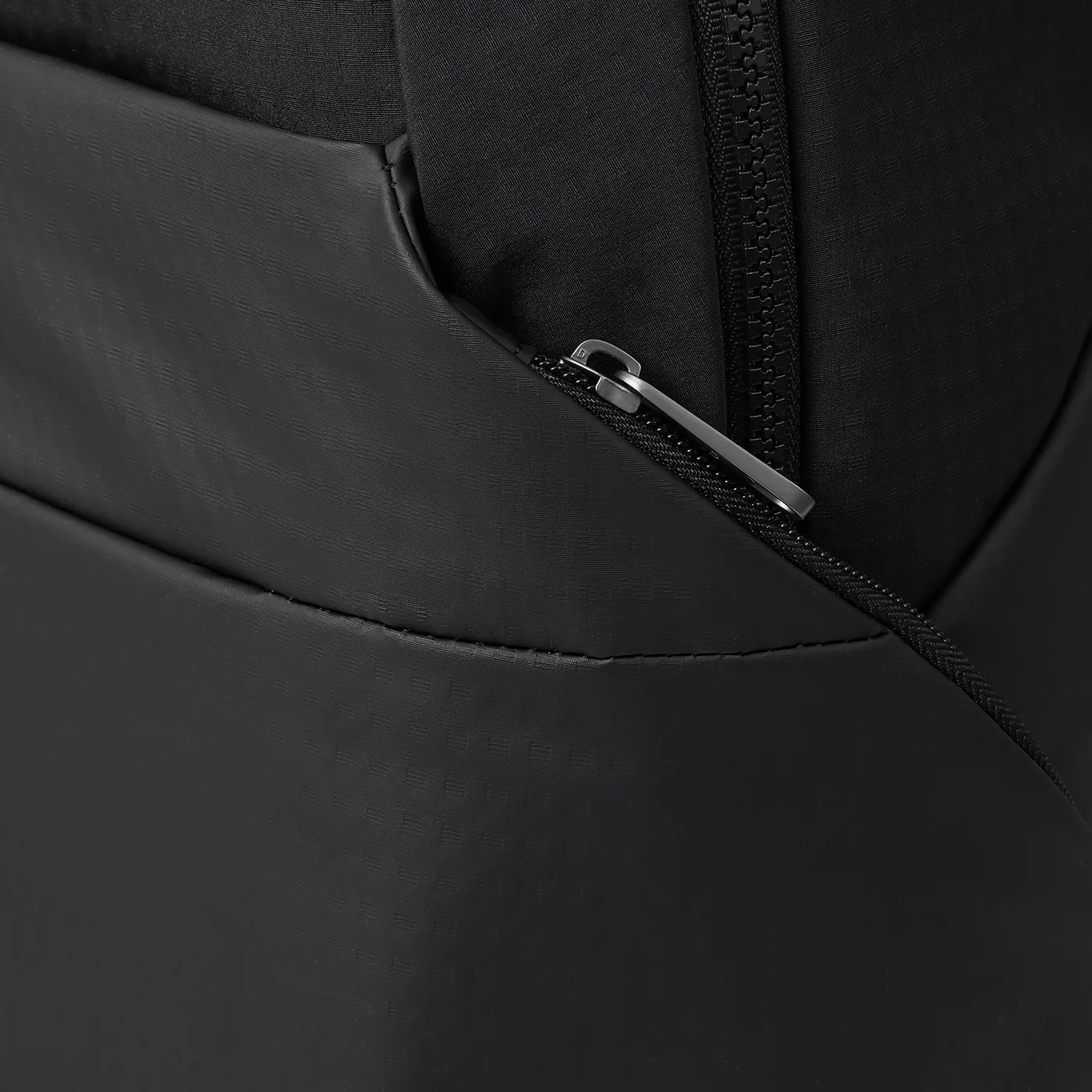 Hedgren Furo Shiki Backpack L 15,6 inch + RFID Black