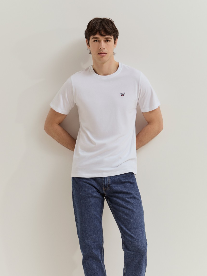 T-shirt básica em algodão