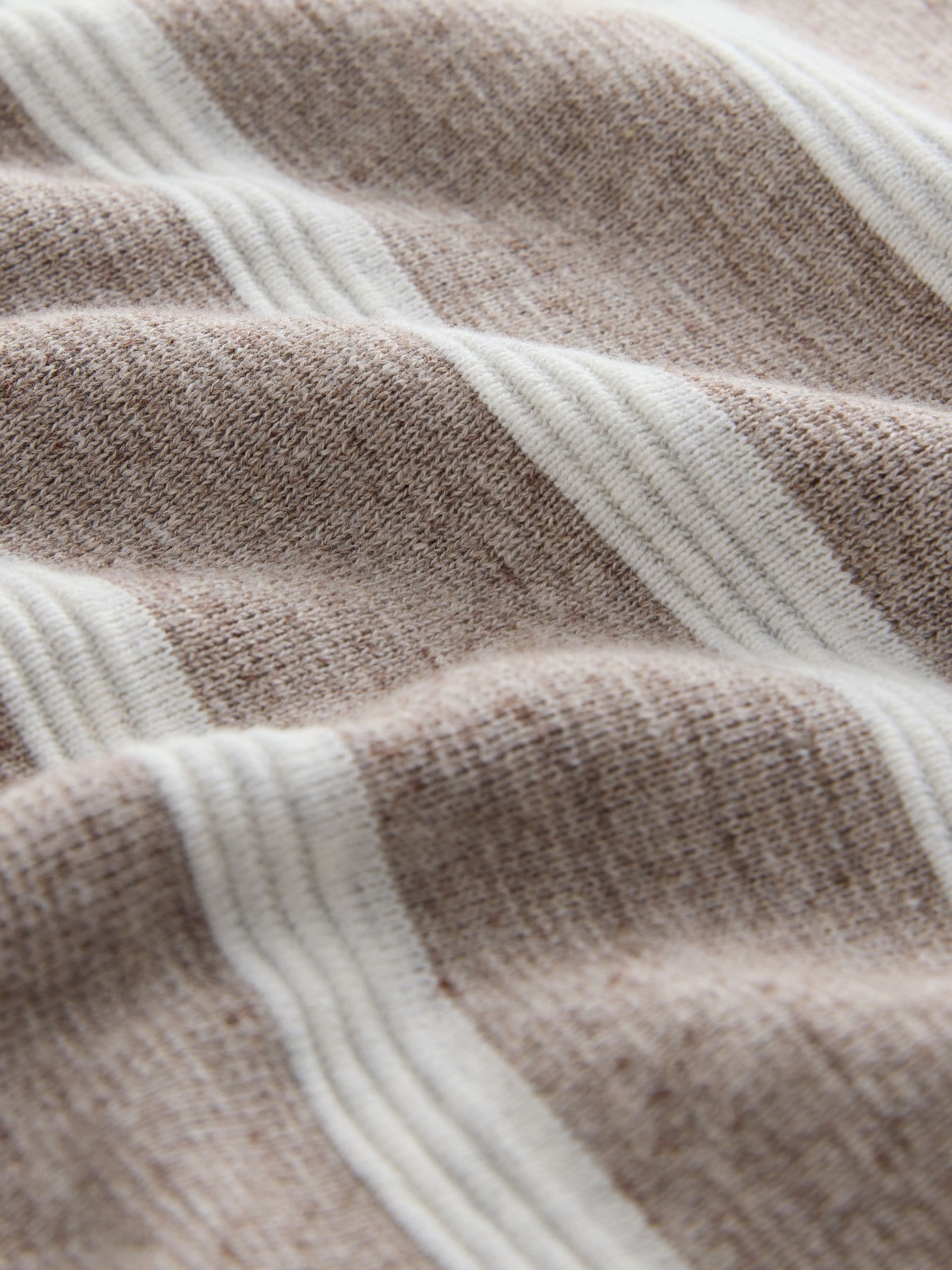 Havermoutkleurig gestreept - Regular fit 100% katoenen premium trui met korte rits