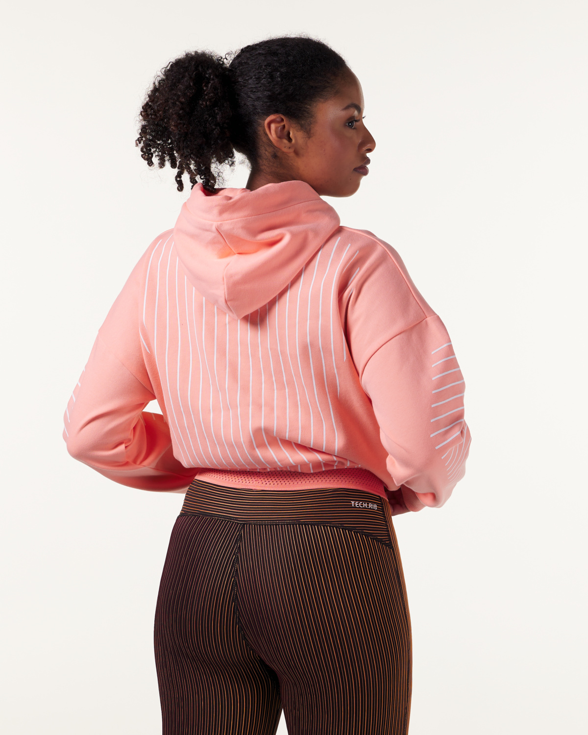 LEVITY Swift Cropped Hoodie Peach