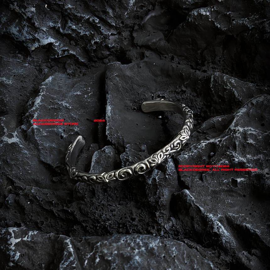 Black Degree - Gegraveerde open armband