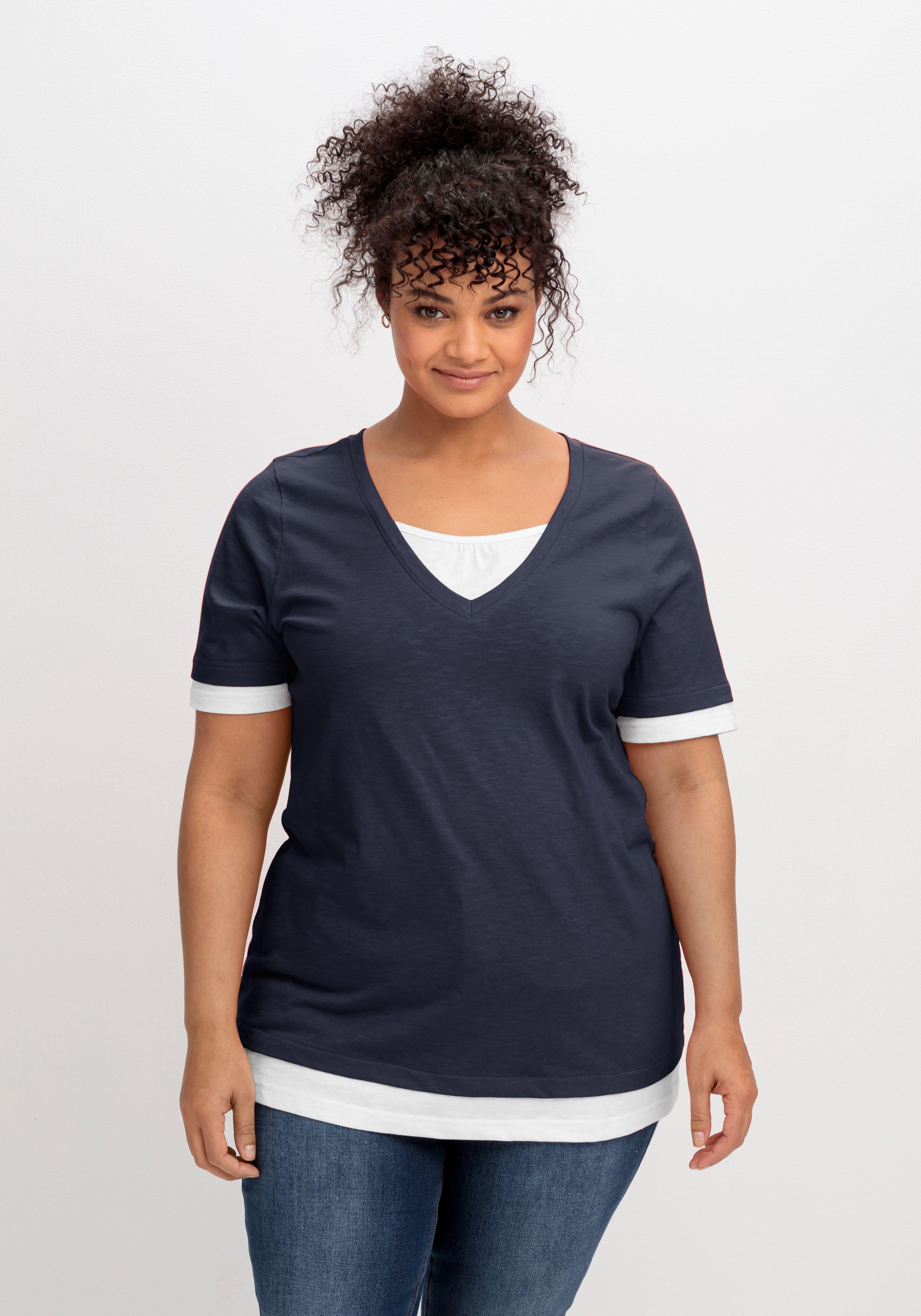 Jerseyshirt in 2-in-1-Optik, mit V-Ausschnitt