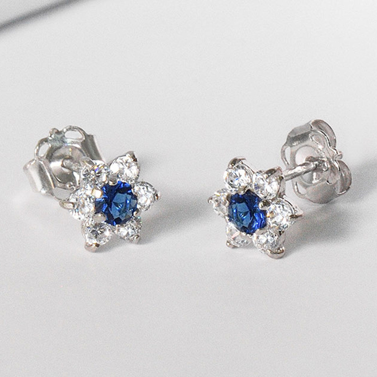 Instant d'Or Boucles d'oreilles Le Messager Bleu or blanc