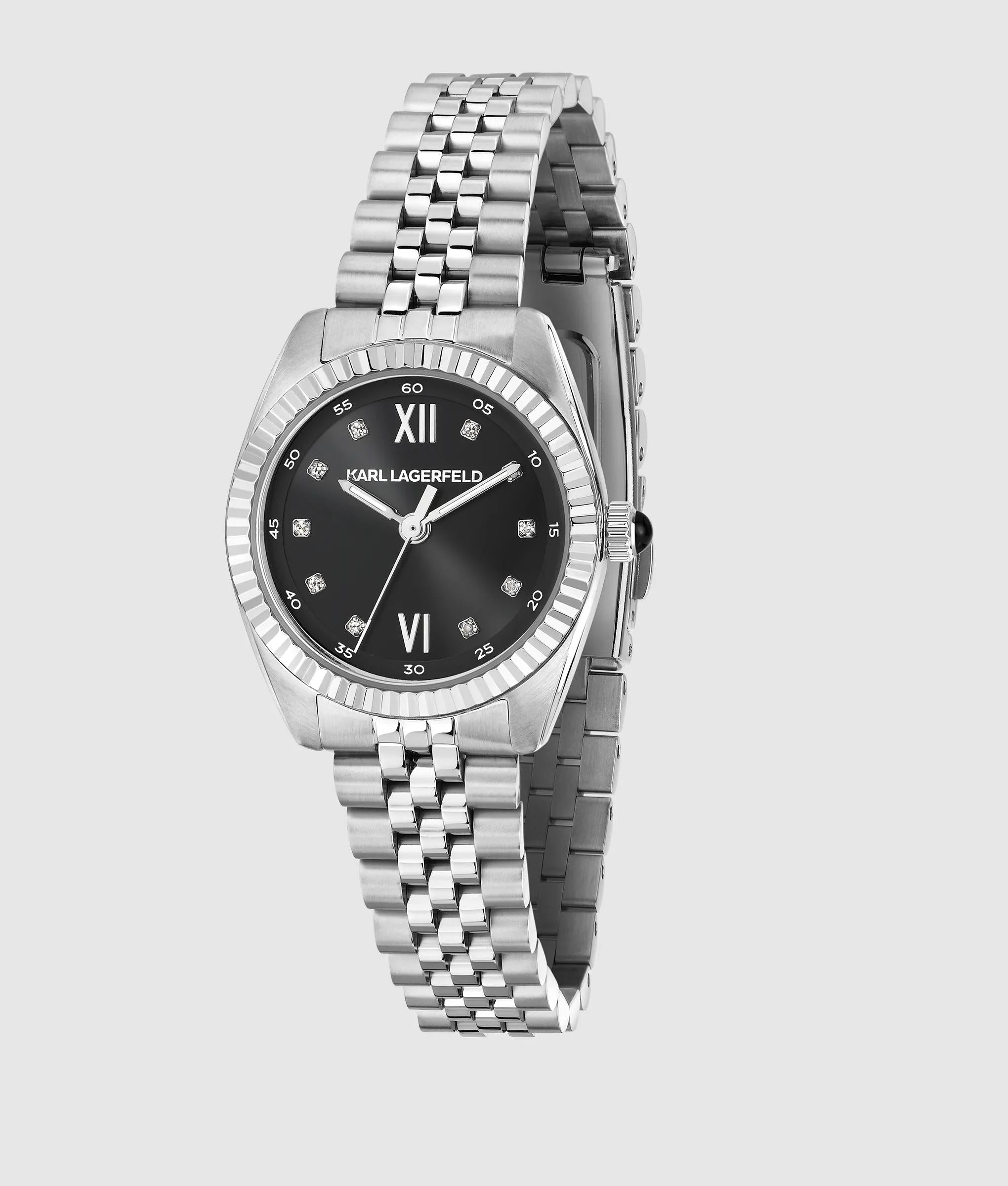 Klein horloge met rond logo in zilver