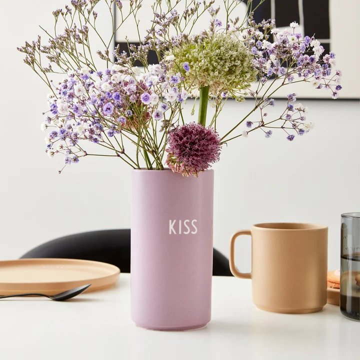 Design Letters - AJ Favourite Porzellan Vase Medium Love, beige