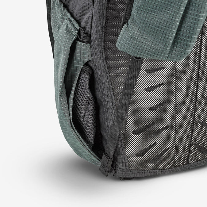 Decathlon Quechua - Mochila de caminhada leve Quechua MH500 de 22 litros