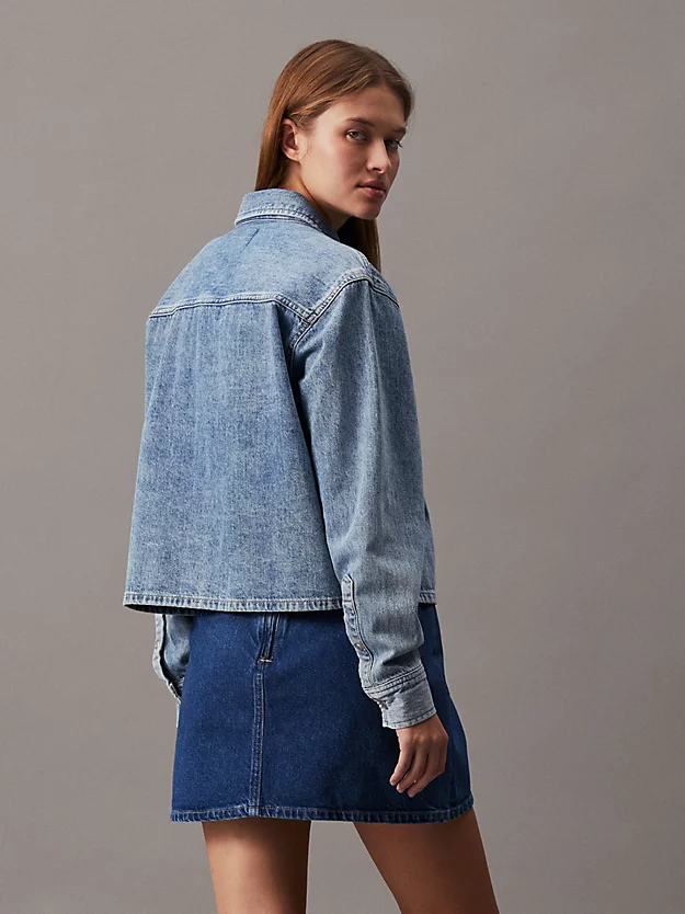 Camisa jeans cropped estilo pai