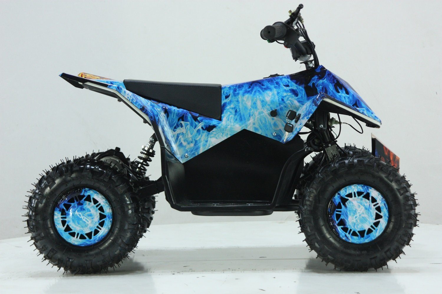 Quadriciclo elétrico infantil KXD M2 com partida elétrica, 6