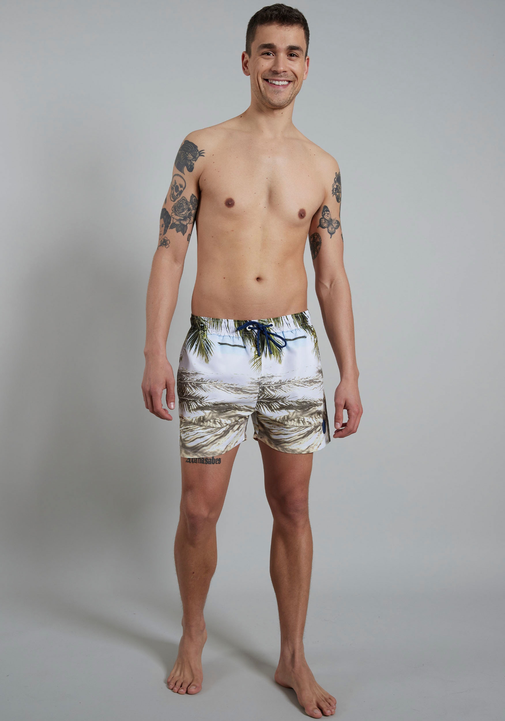 CECEBA Badeshorts , mit tollem Print für warme Sommertage