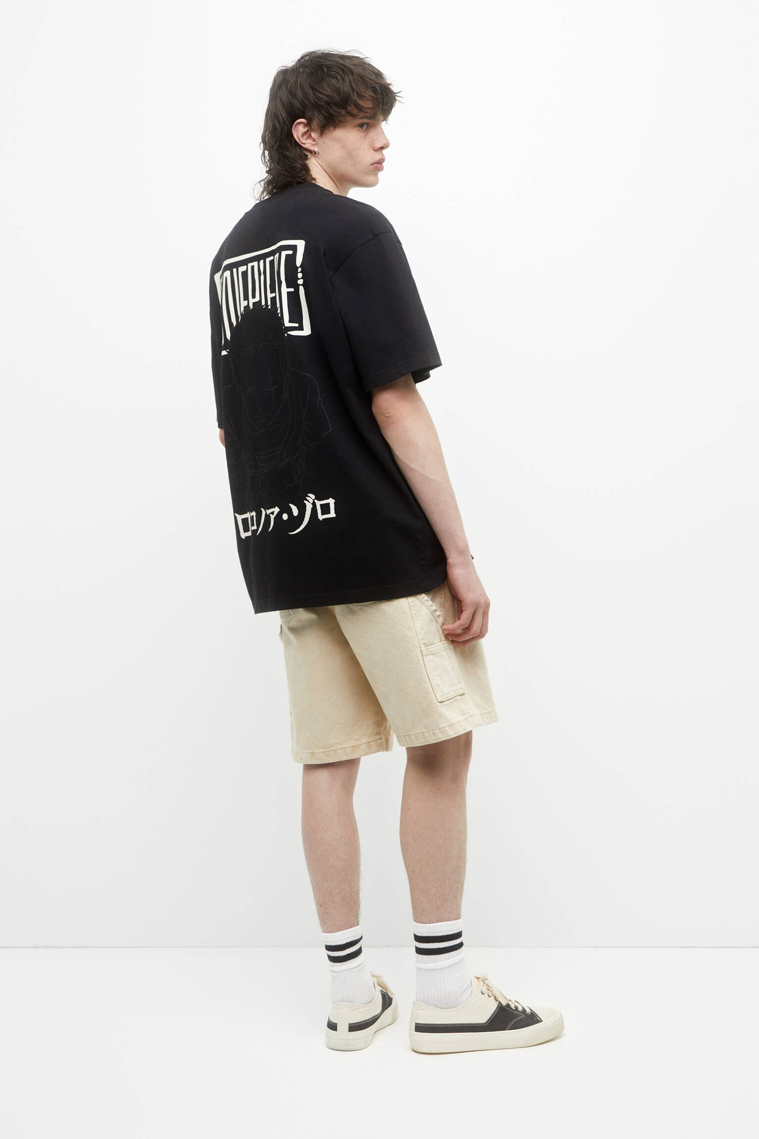 CAMISETA PRETA ONE PIECE - PRETA