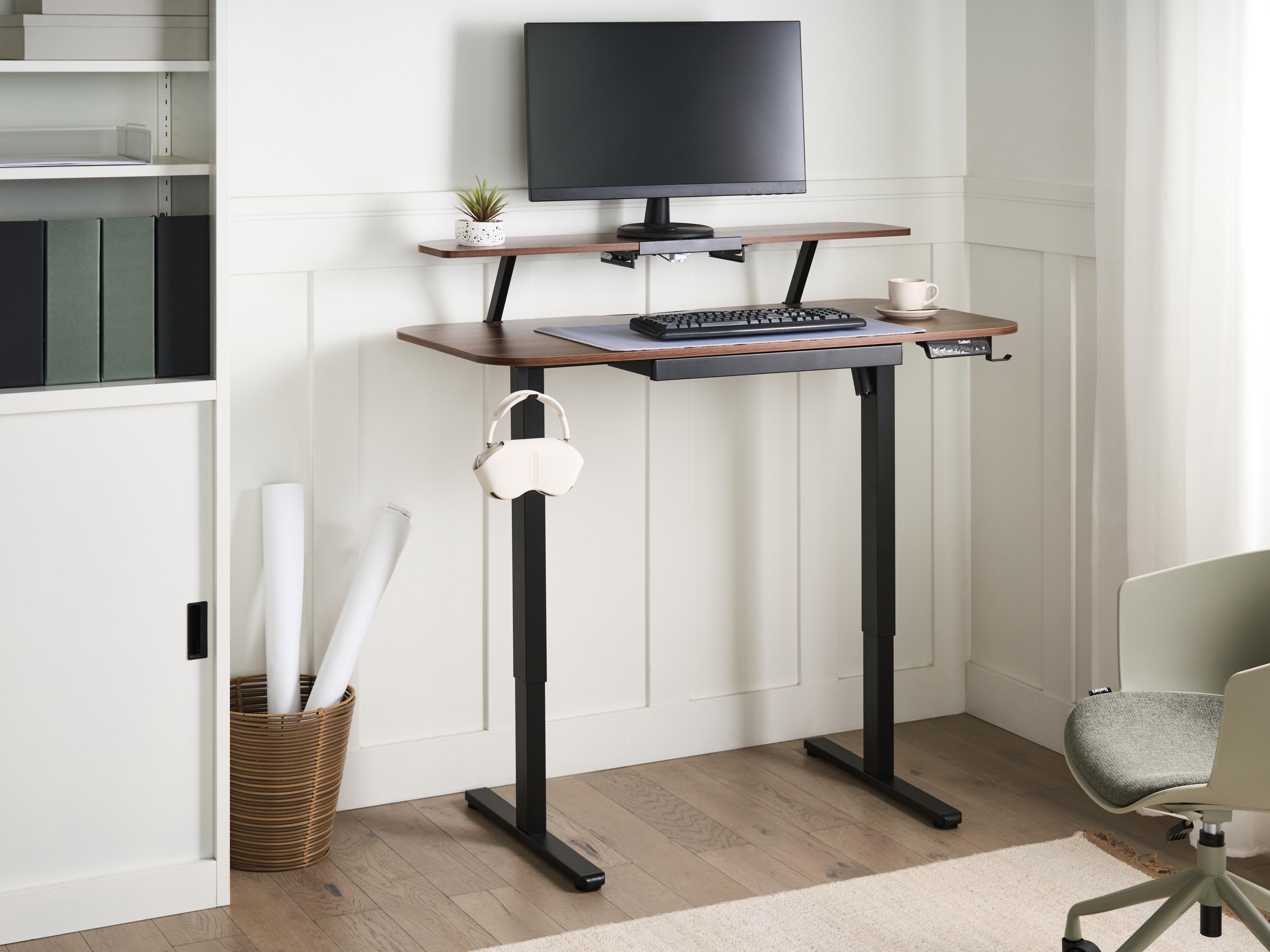 Elektrisch verstelbaar sta-bureau WILBANKS Bruin/zwart 120 cm 60 cm met USB-poort