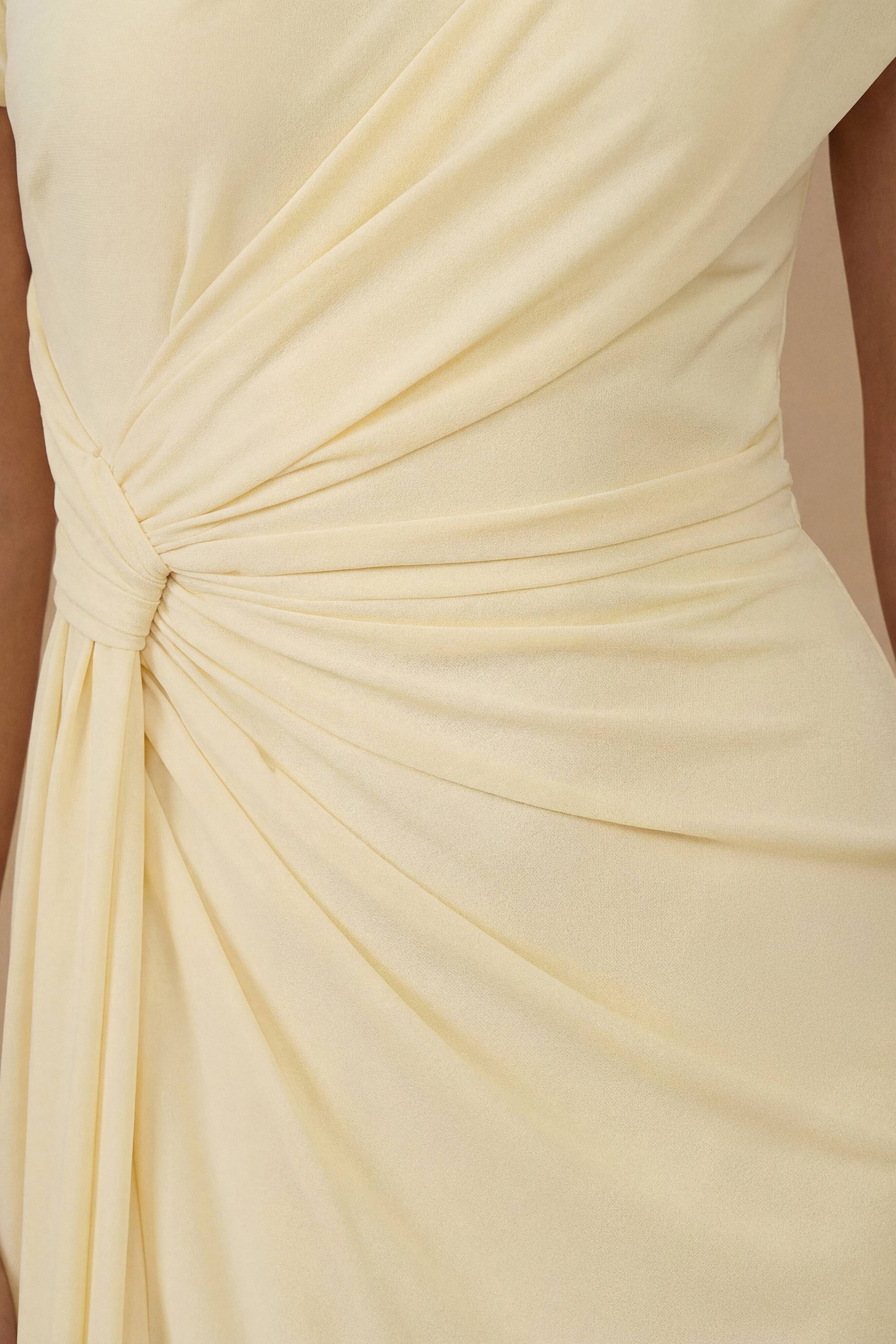 Oasis Robe De Demoiselle D'honneur À Épaule Tombante En Mesh