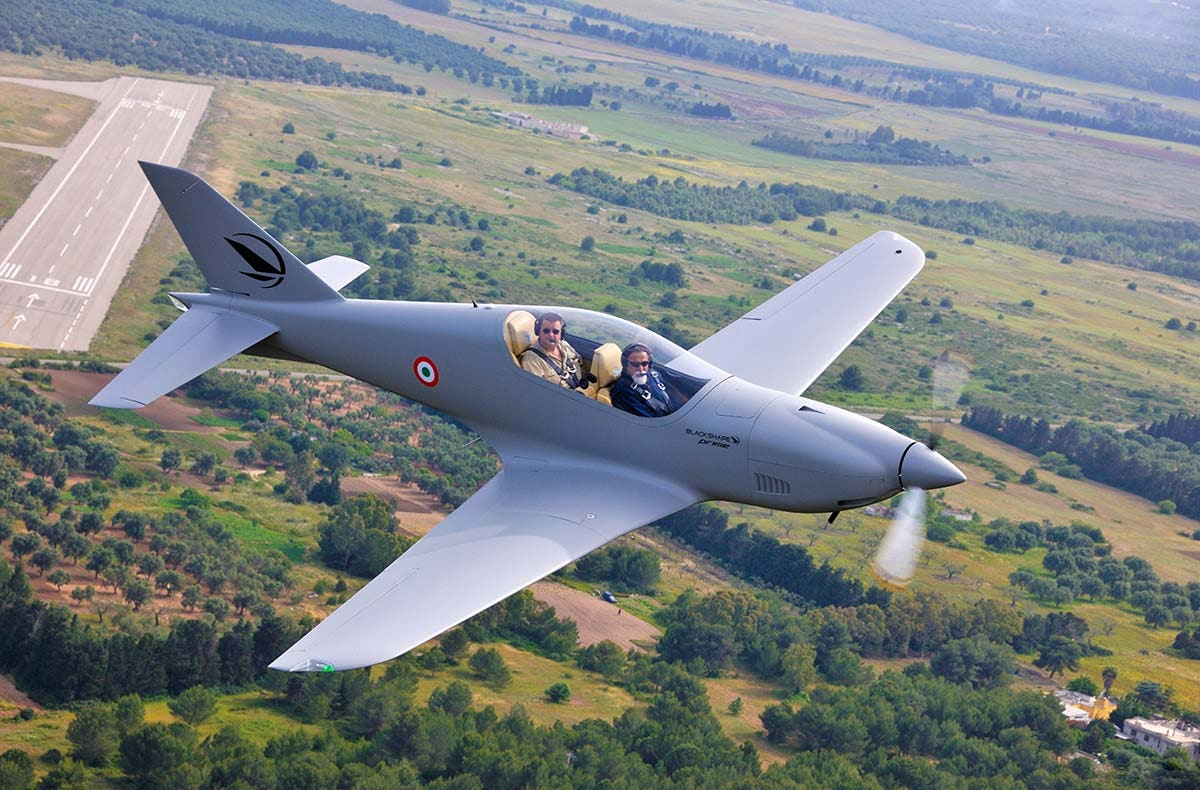 Kampfflugzeug fliegen Sankt Augustin