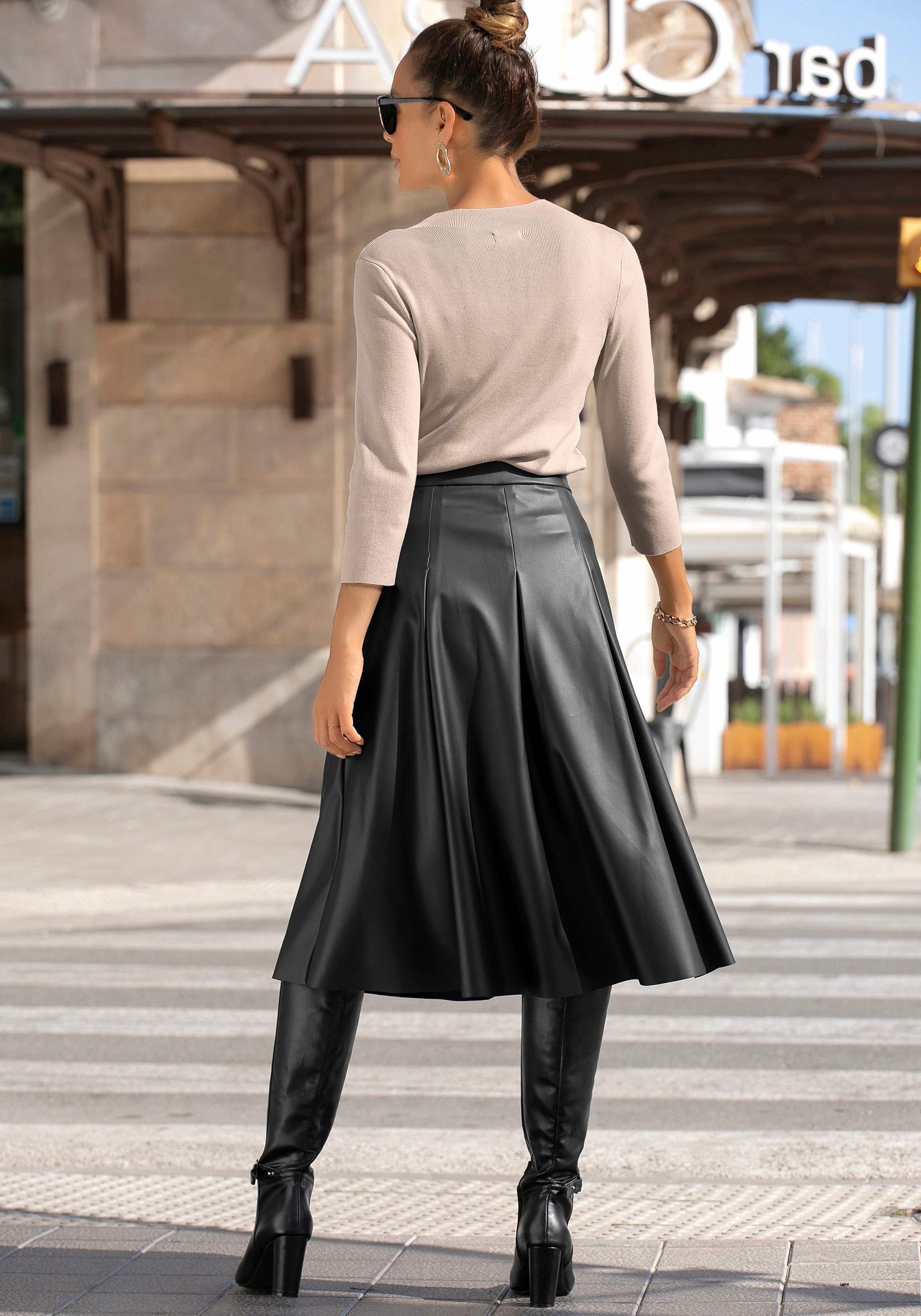 LASCANA 3/4 Arm-Pullover , in leichter Strickqualität, figurbetonter Strickpullover, Basic