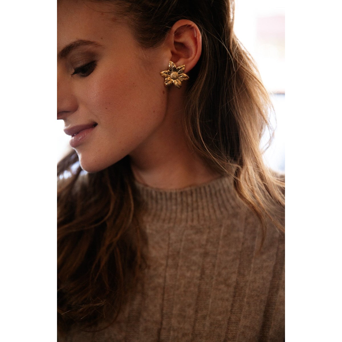 boucles d'oreilles puces fleurs doré à l'or fin - HESPÉRIS