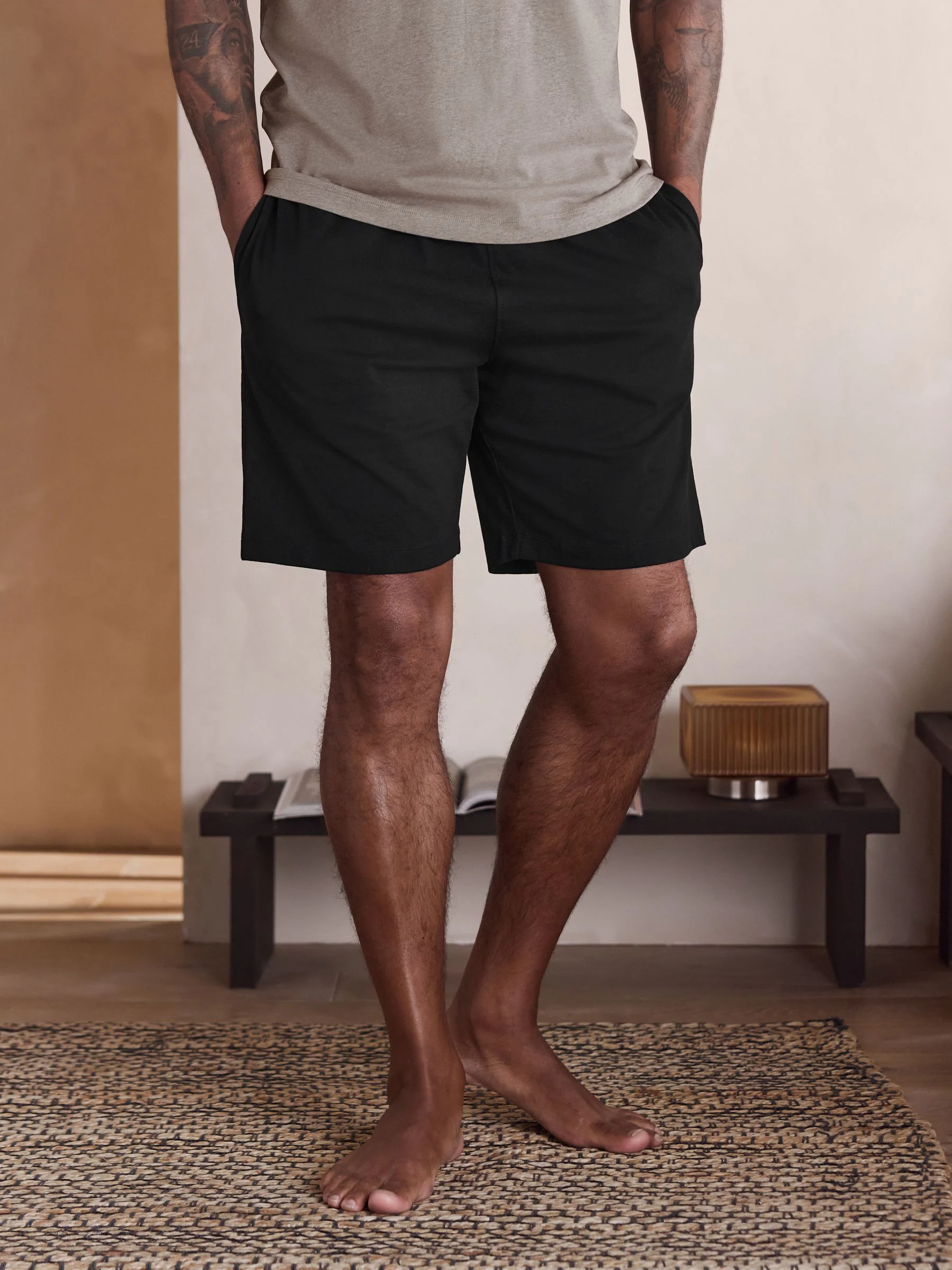Neutraal/zwart - Jersey pyjama met korte mouwen
