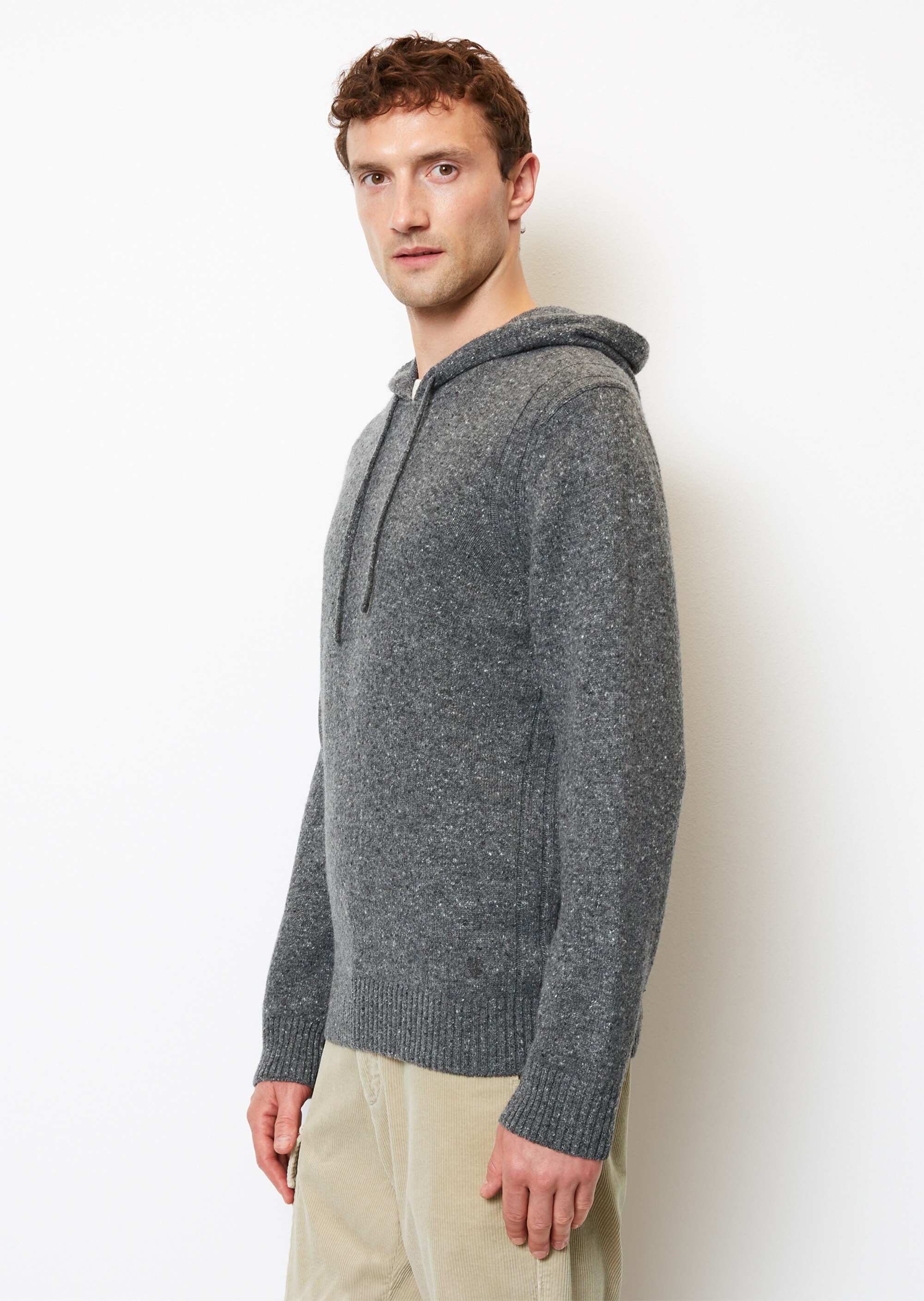 Pullover regular mit Kapuze aus gesprenkeltem Tweedgarn