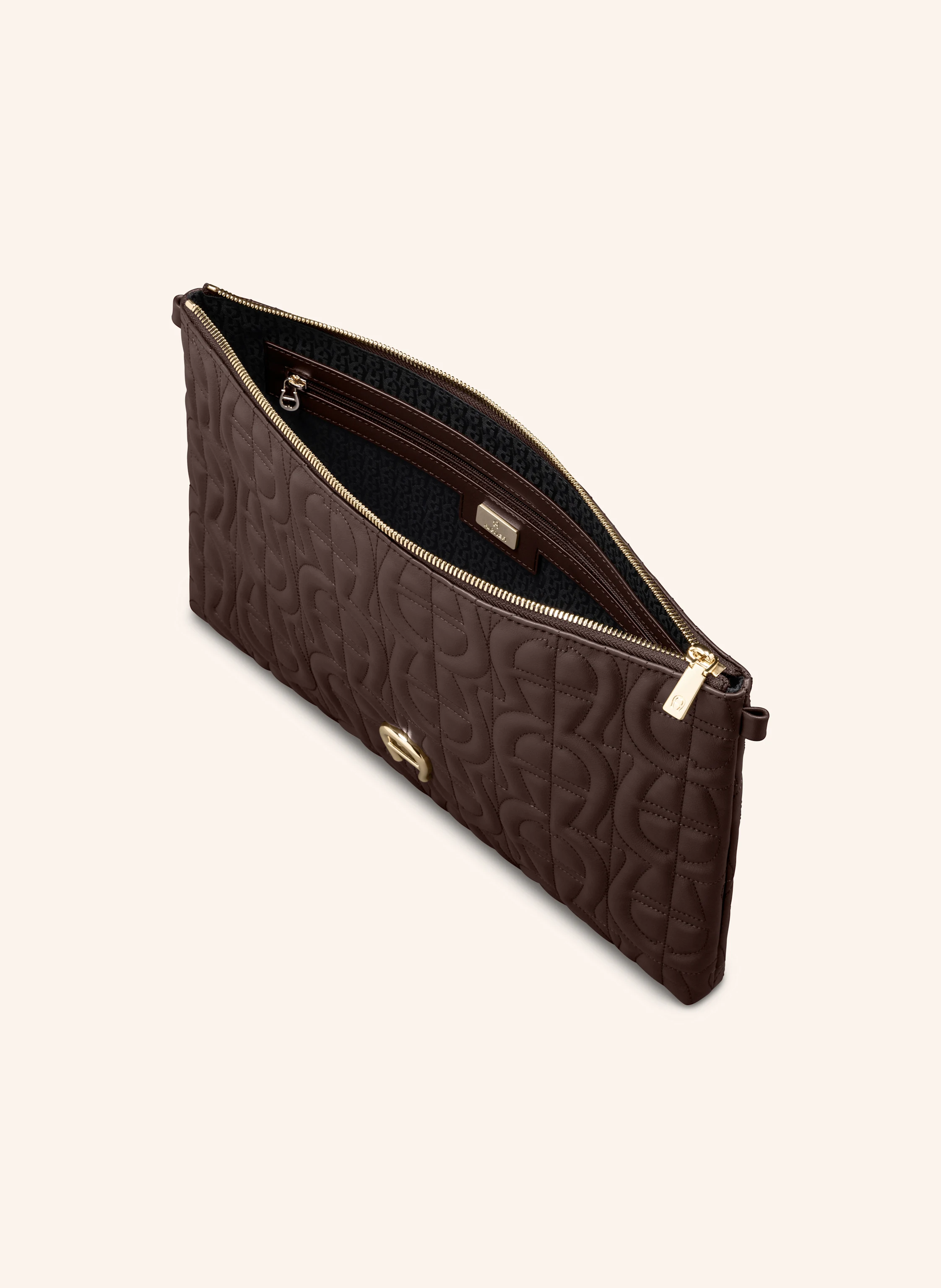 AIGNER DIADORA