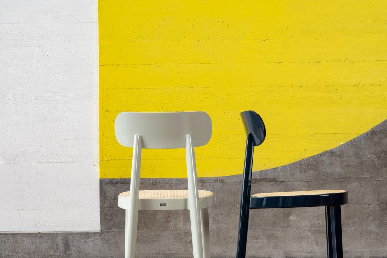 Thonet 118 eetkamerstoel zwart/naturel