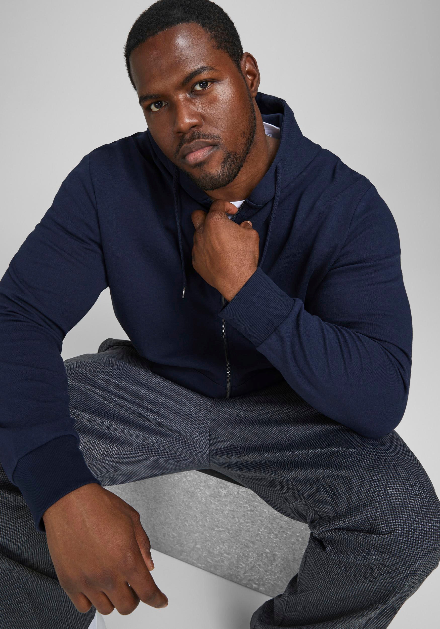 Jack & Jones PlusSize Kapuzensweatjacke »BASIC SWEAT ZIP HOOD«, bis Grösse 6XL