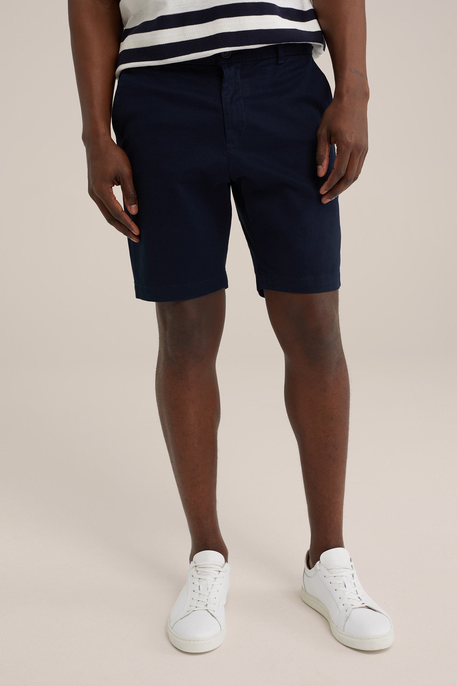 regular fit chinoshort met stretch WE Fashion Marineblauw