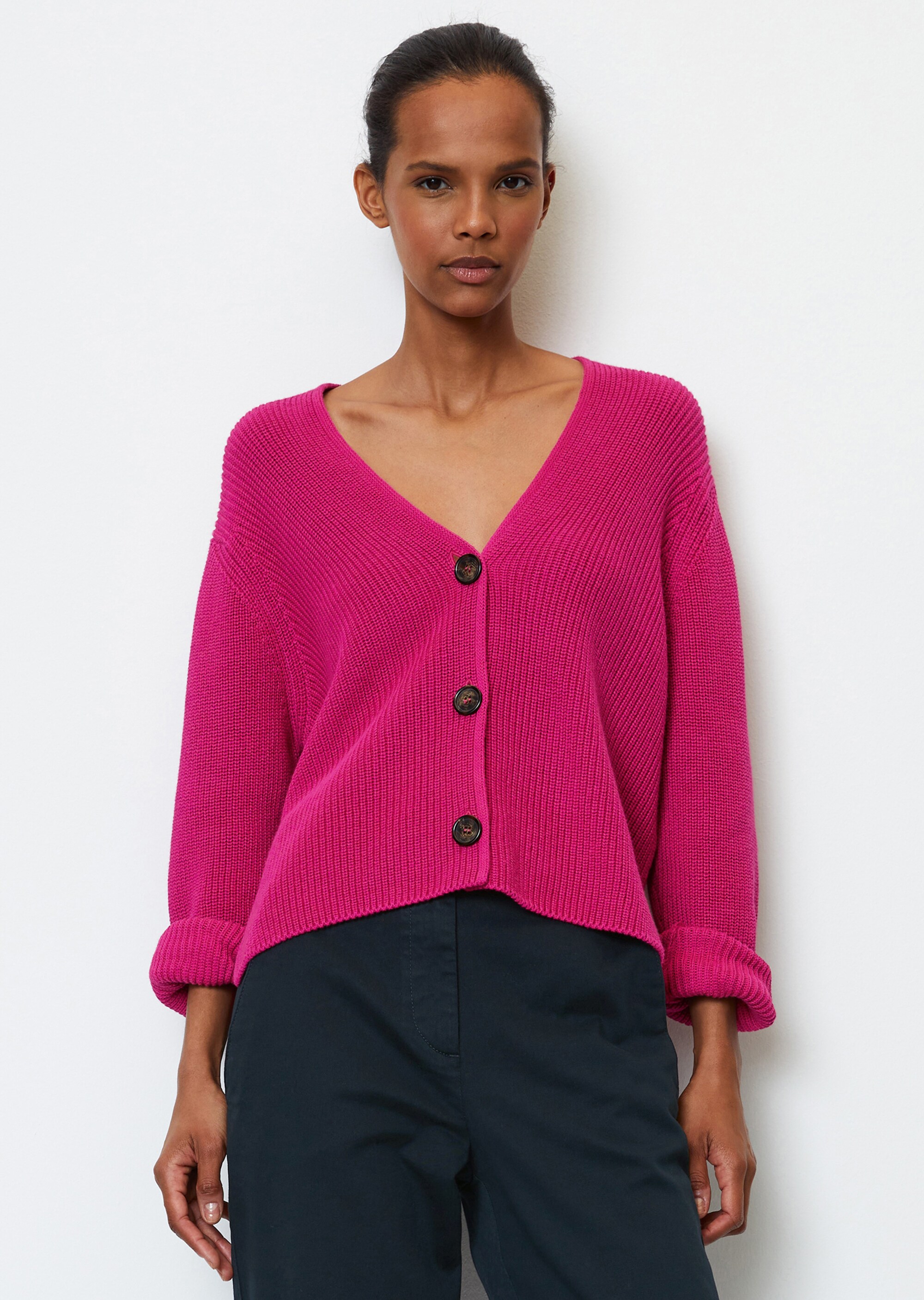 V-Neck-Cardigan relaxed cropped aus Heavy-Weight-Organic-Cotton