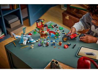 LEGO Ninjavoertuigen bij de boomhut (71857)