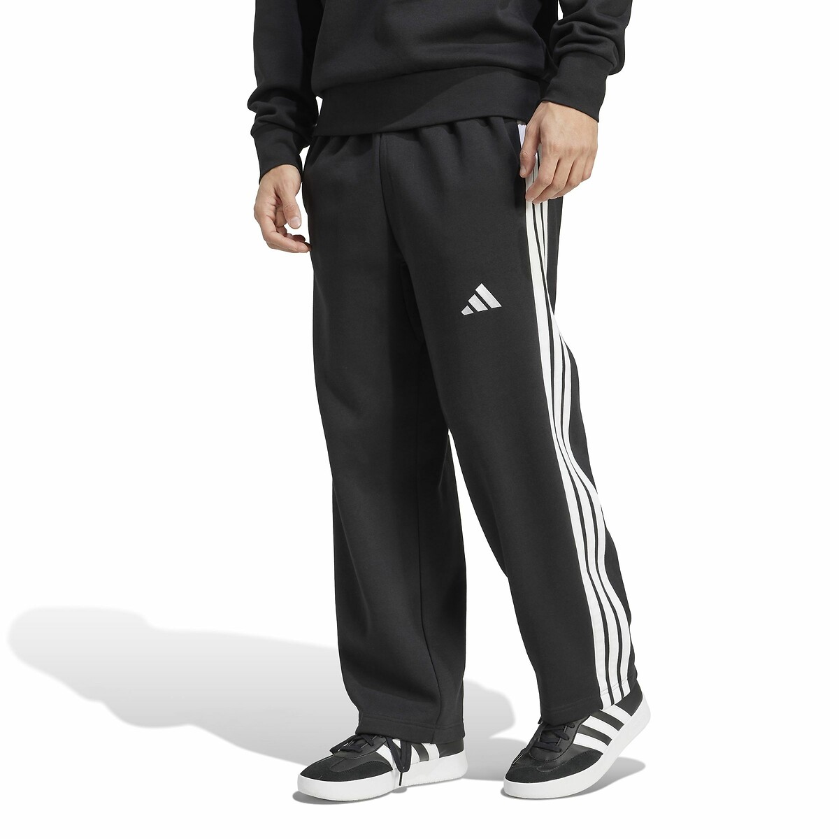 Roupas esportivas Adidas<br>Calça Ferretose Essentials Três Listras