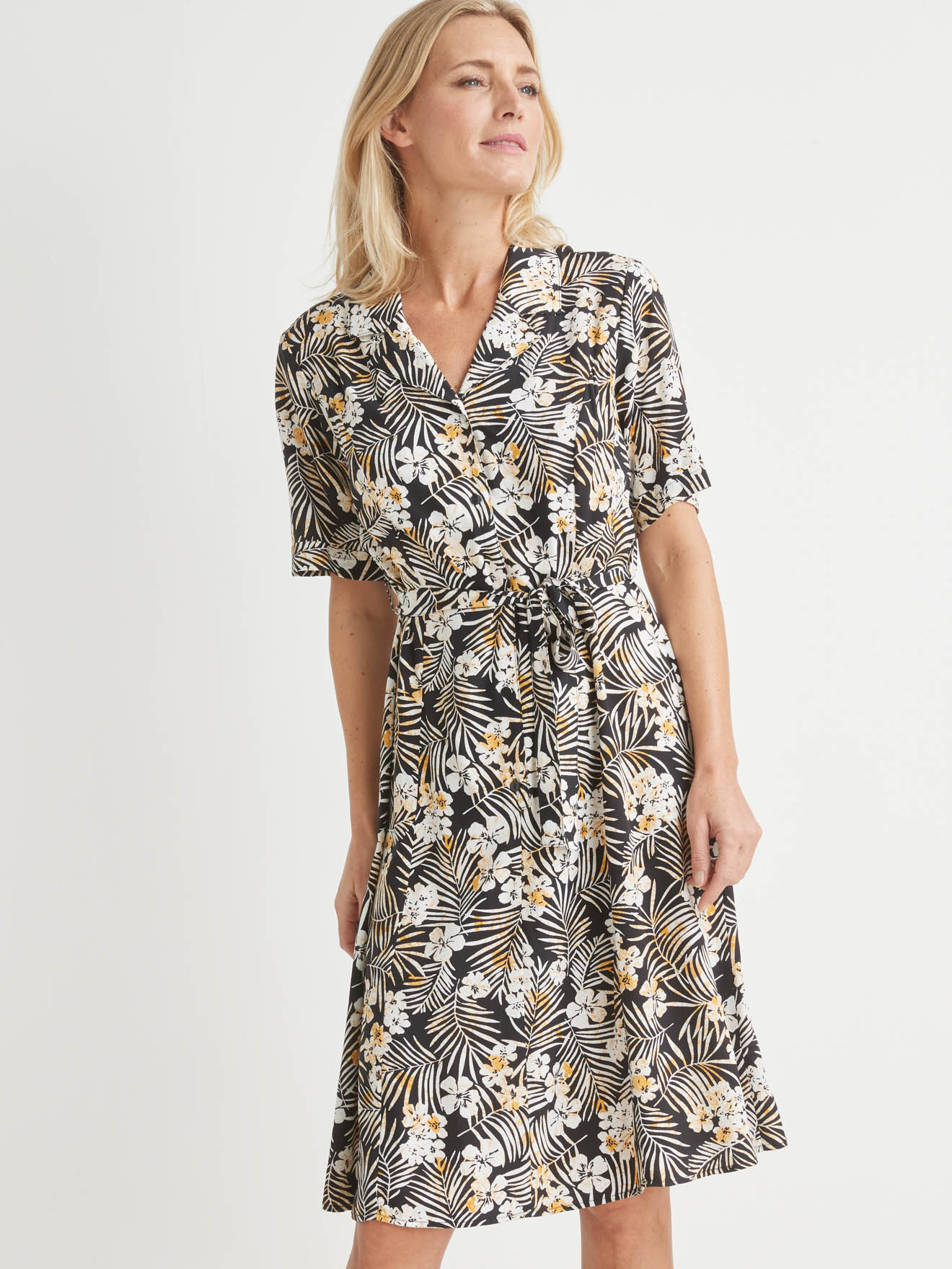 Robe col tailleur manches courtes