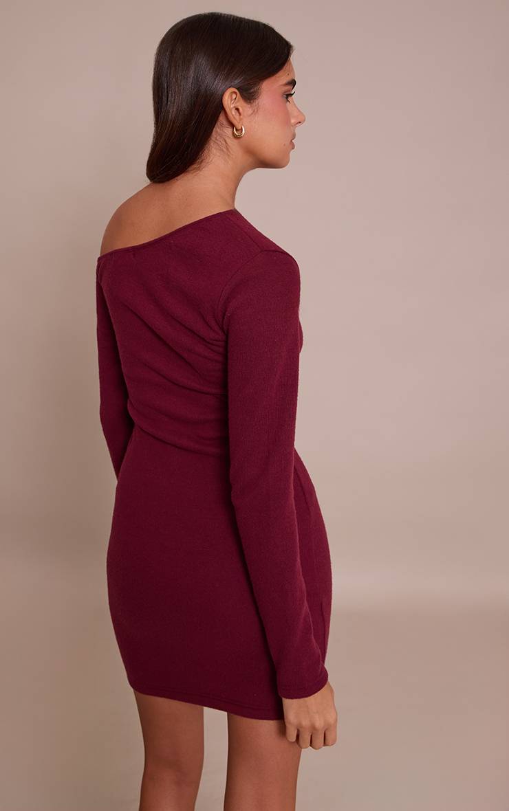 Prune Robe Moulante À Manches Longues Asymétrique Ultra Douce