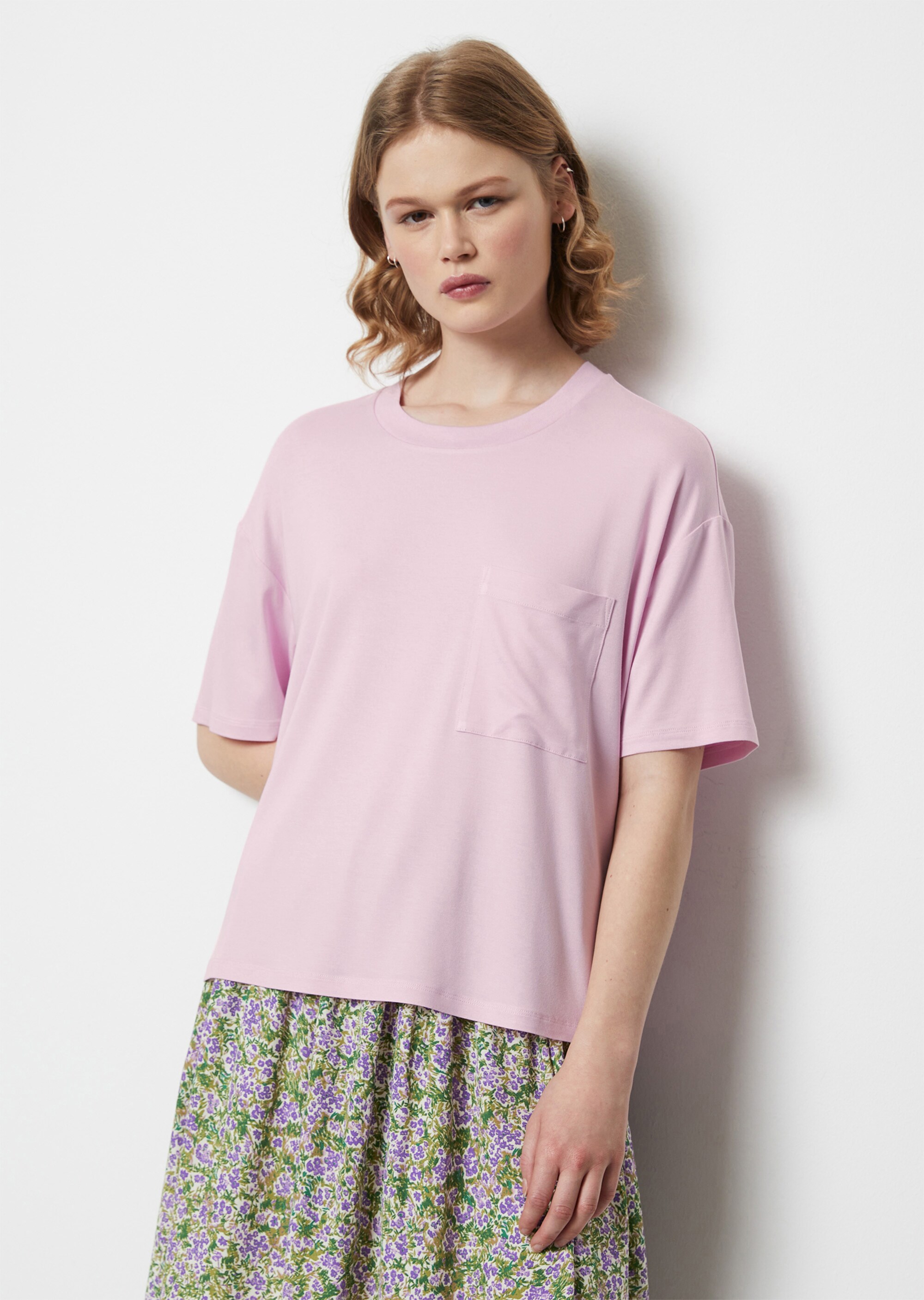 T-Shirt relaxedaus fließendem Viskose-Jersey