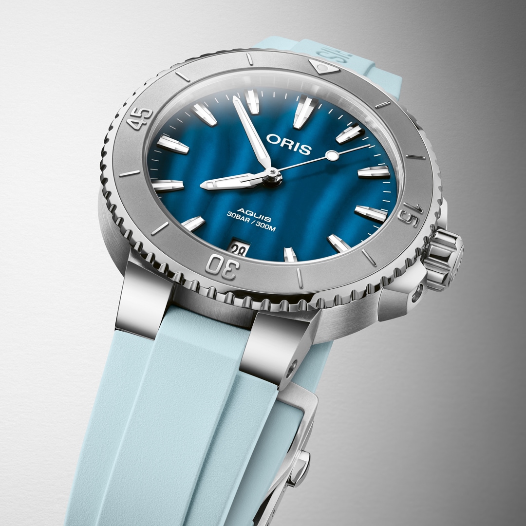 Oris Aquis Date Aegean Blue Ø 36.5mm