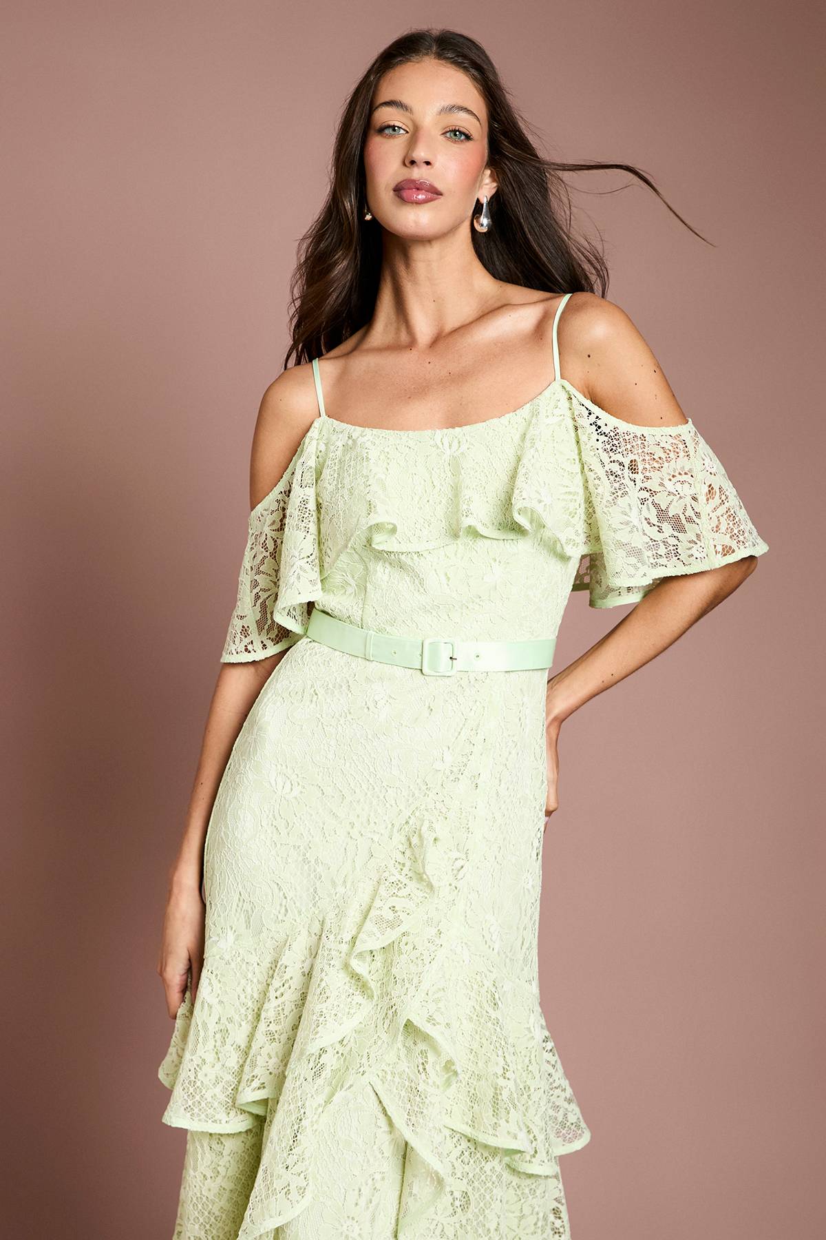 Coast Robe Midi Ceinturée À Bretelles Avec Détails De Dentelle Et Volants