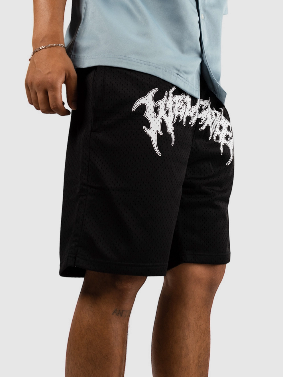 Welcome Barb Mesh Shorts black