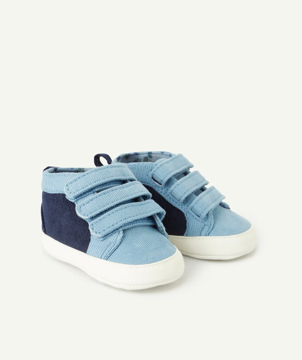 CHAUSSONS STYLE BASKETS À SCRATCHS BÉBÉ GARÇON EN VELOURS BLEU