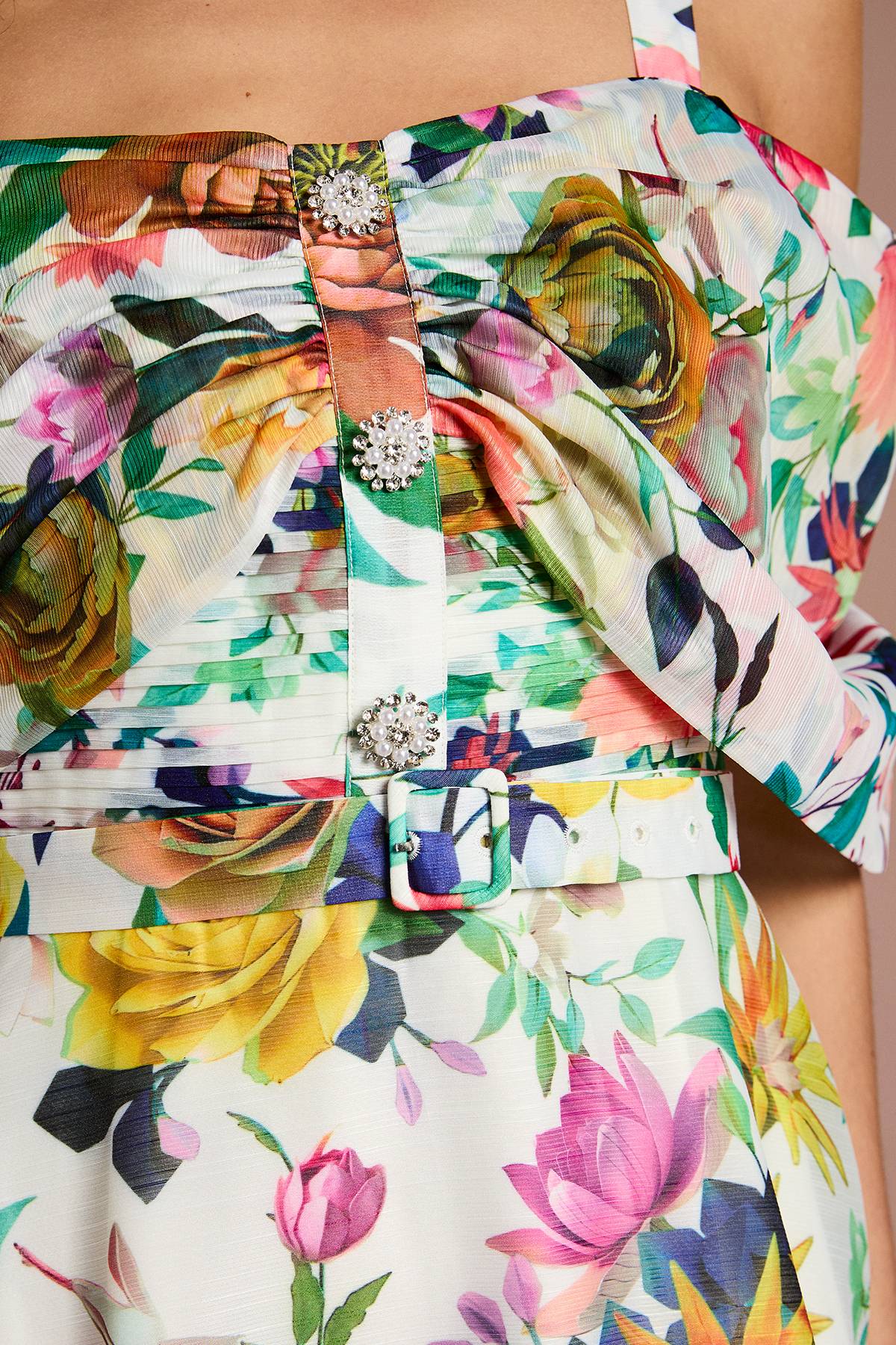 Coast Robe Midi Lisa Tan À Jupe Ample Et Col Bardot