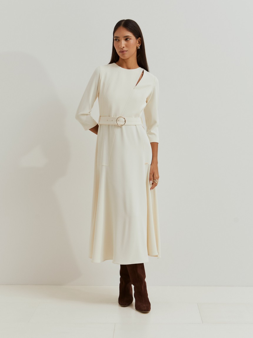 Vestido de malha comprido com cinto