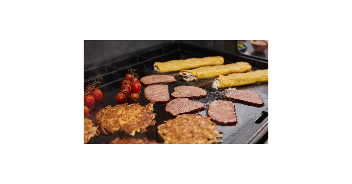 WeberGenesis E-435W gasbarbecue  (Zwart/metaal)