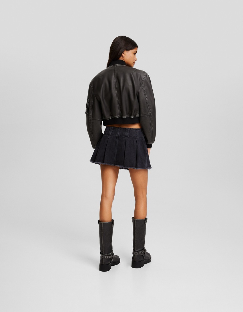 saias-calça plissadas em denim desbotado