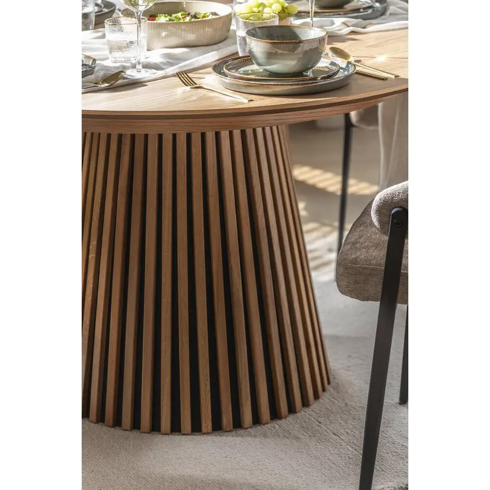 Eettafel Irene - walnoot - uitschuifbaar