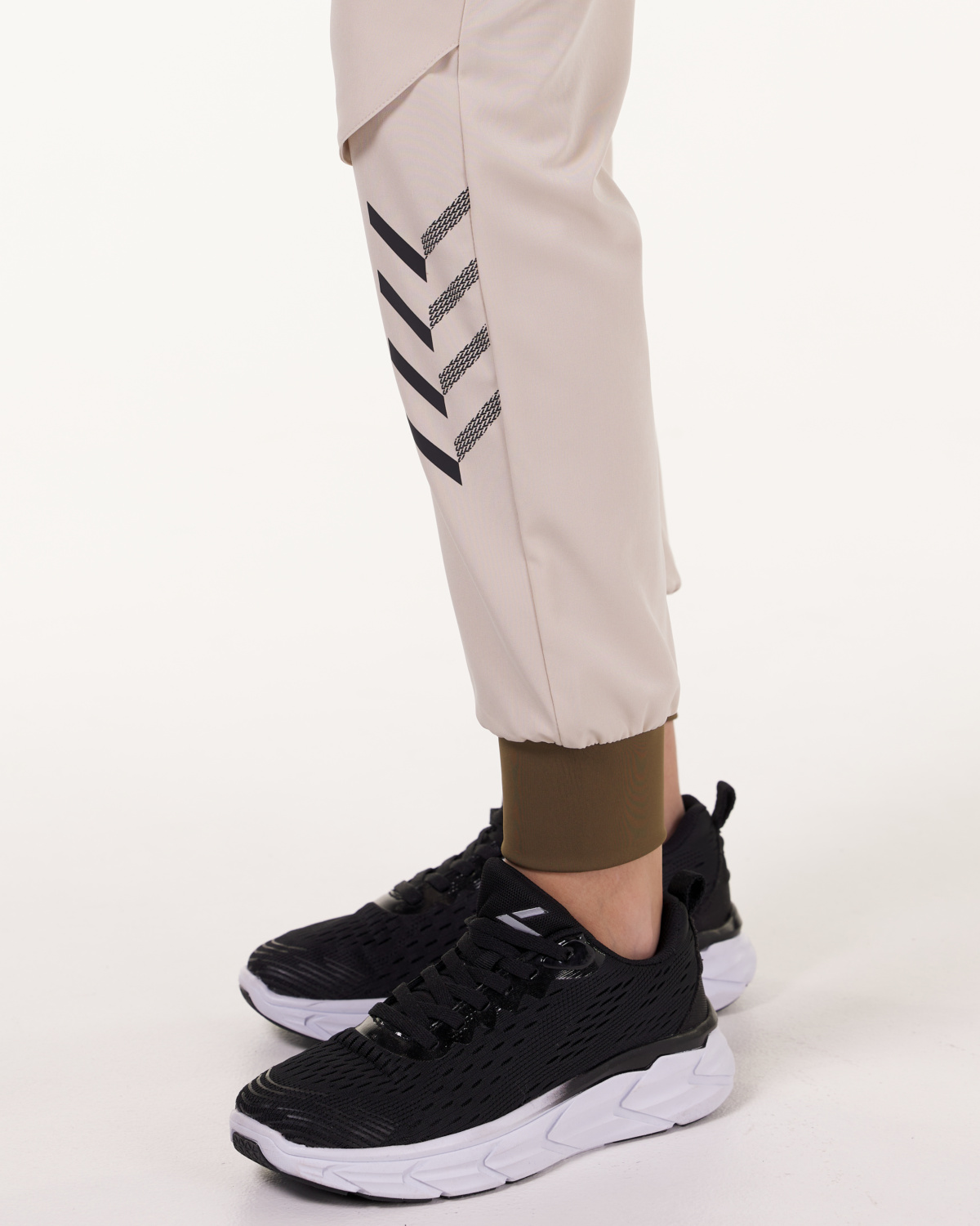 LEVITY Future Trail Pants Crispy Nature
