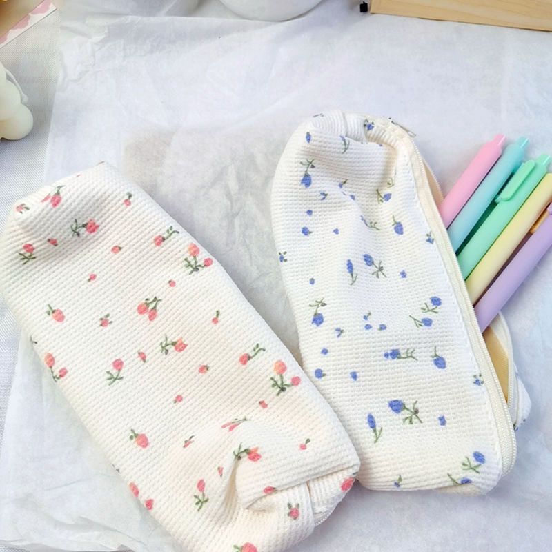 Ikiana - Stoffen etui met bloemenprint