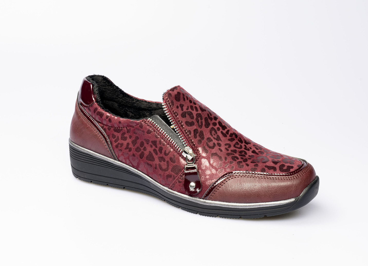 Stylischer Halbschuh im Leo-Look